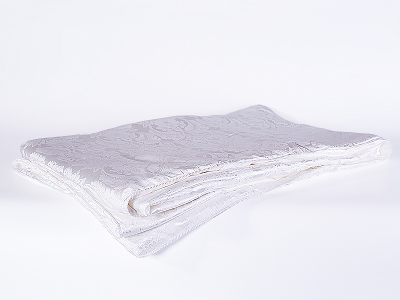 Одеяло шелковое "Королевский шелк" легкое (155*215)